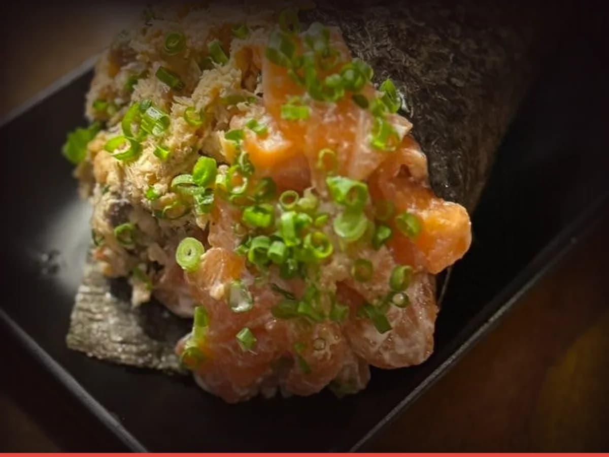 Temaki Mix (Salmão Fresco e Salmão Grelhado)